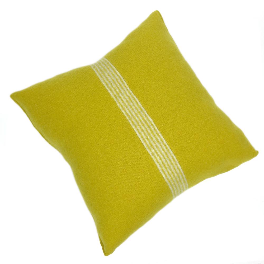 two_colour_cushion_piccalilli.jpg_1